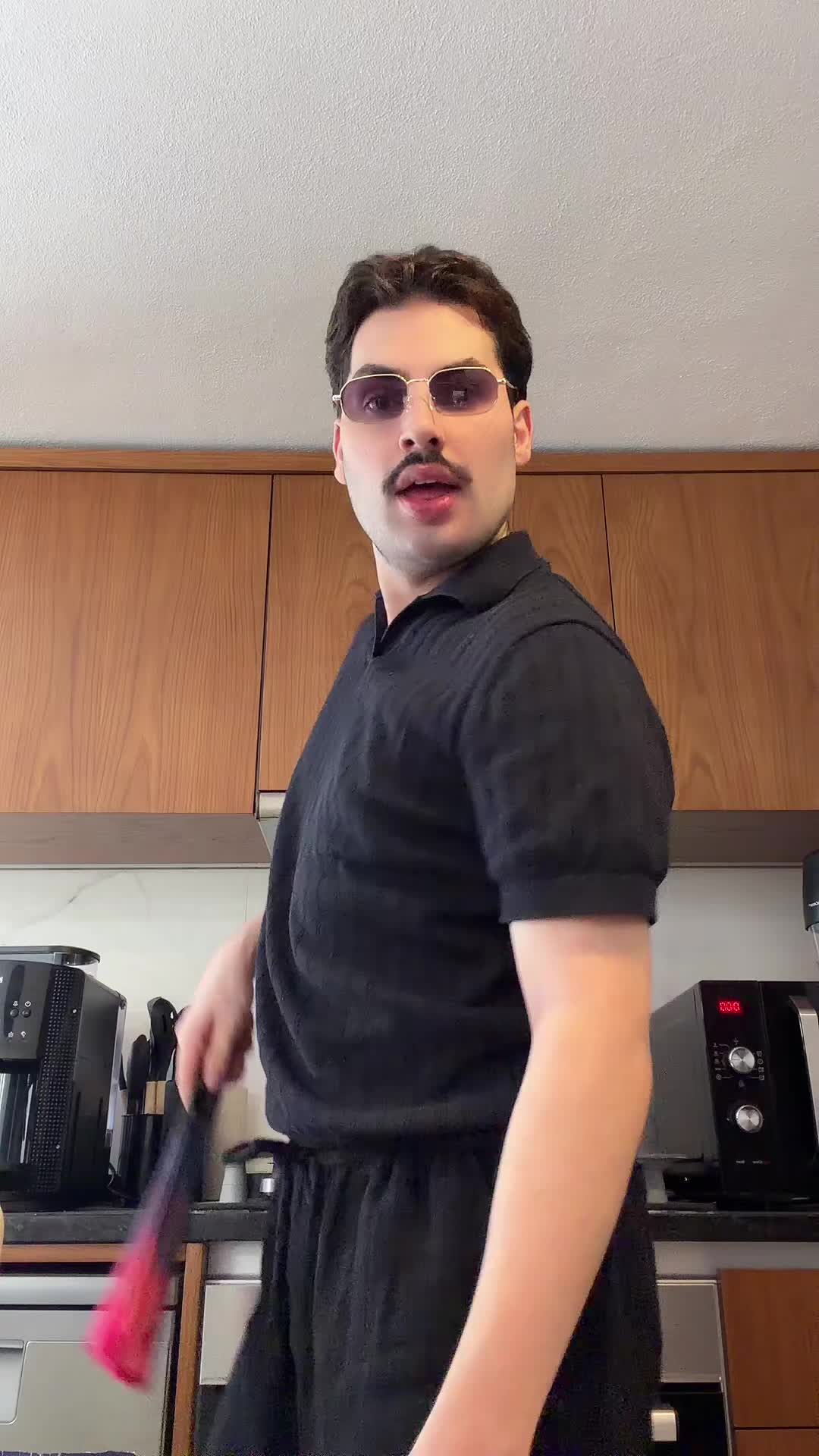 @FERNANDINO QUEIRÓS