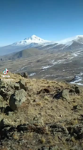 @EFE. &Ouml;ZG&Uuml;VEN 76