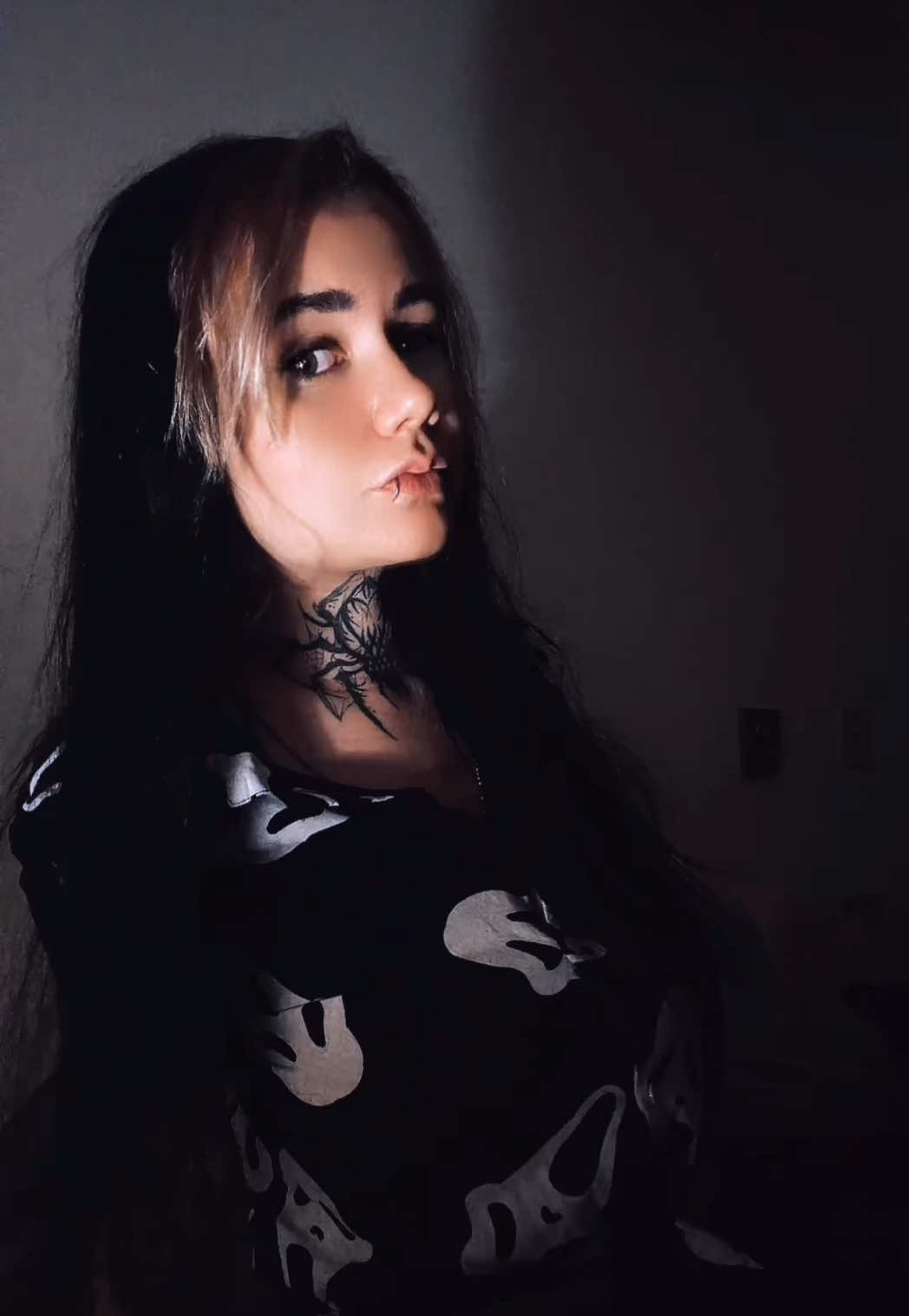 @⛧