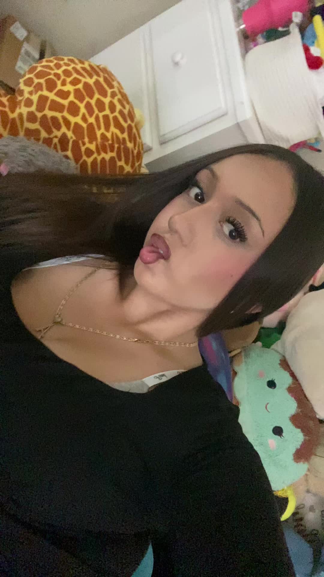 @Alyssa ๐