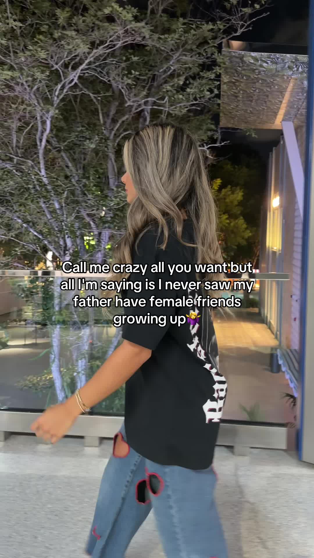 @Ella