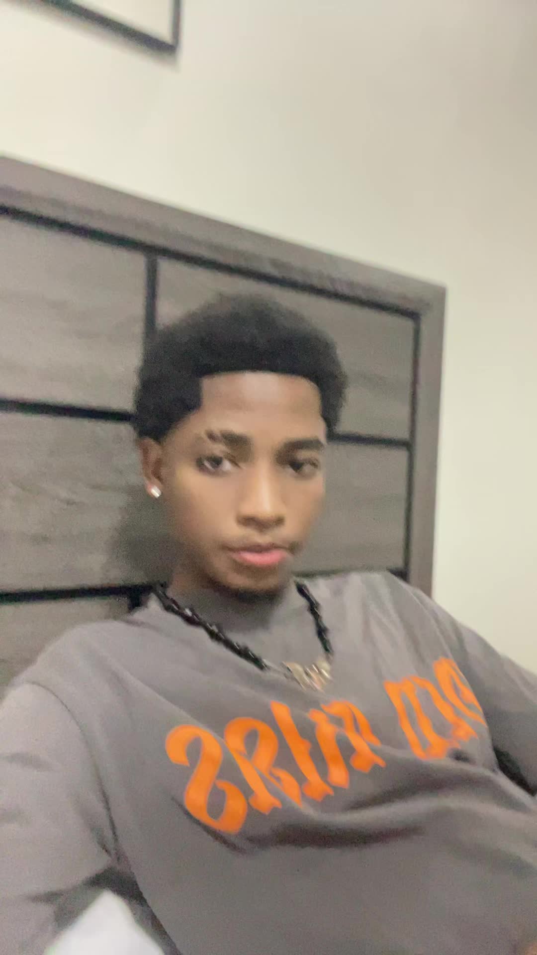 @Tieno