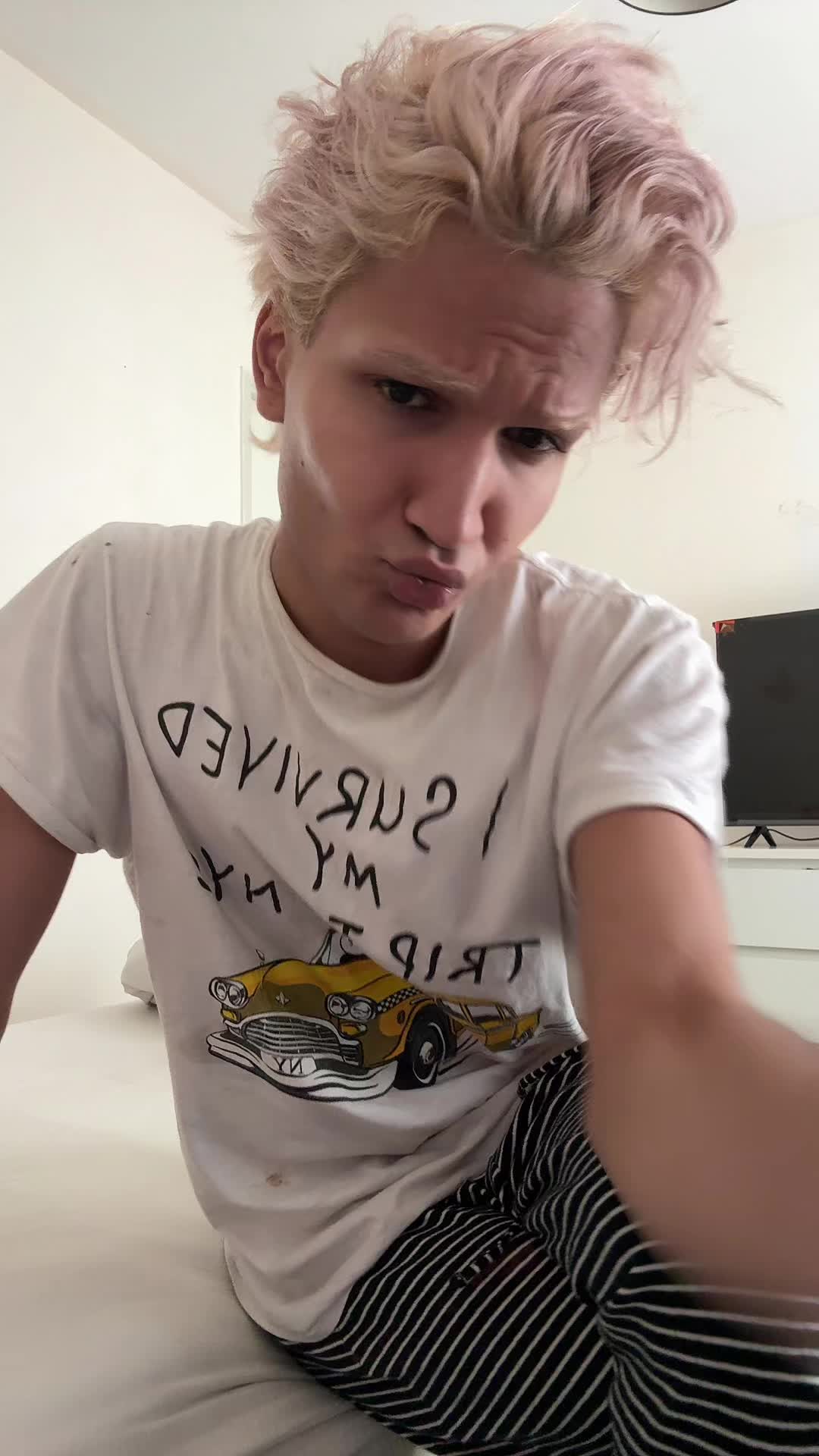 @<333
