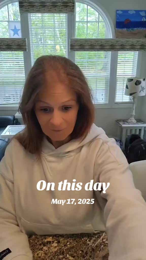 @🧁Erin🧁