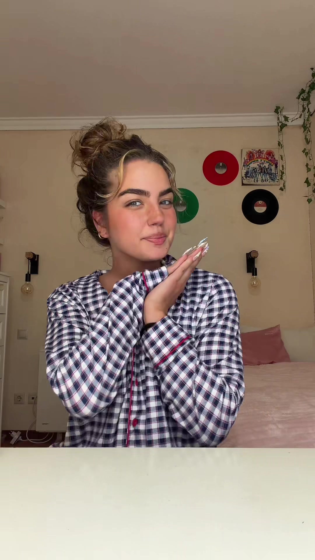 @𝓢 𝓐 𝓡 𝓐