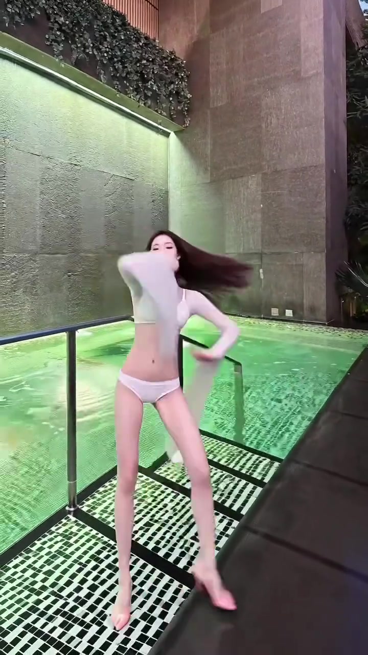 @Tiffany Bikini House