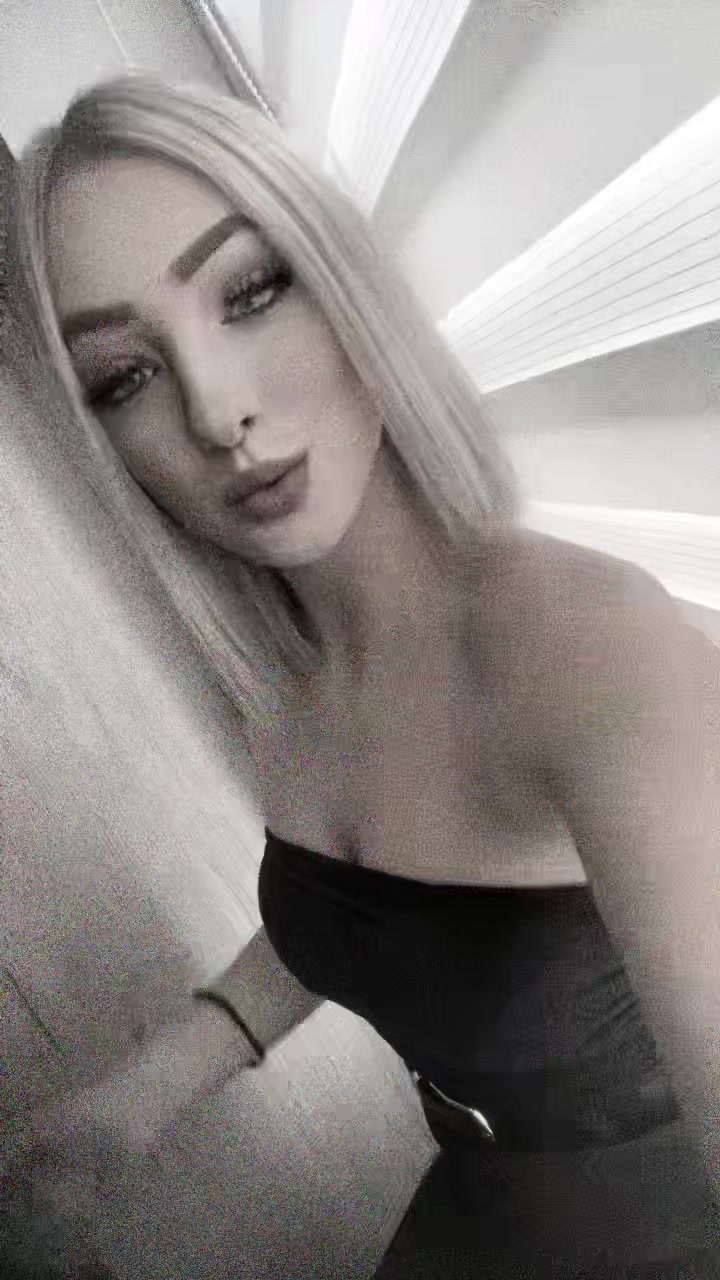 @Lªurrie🫶🏼