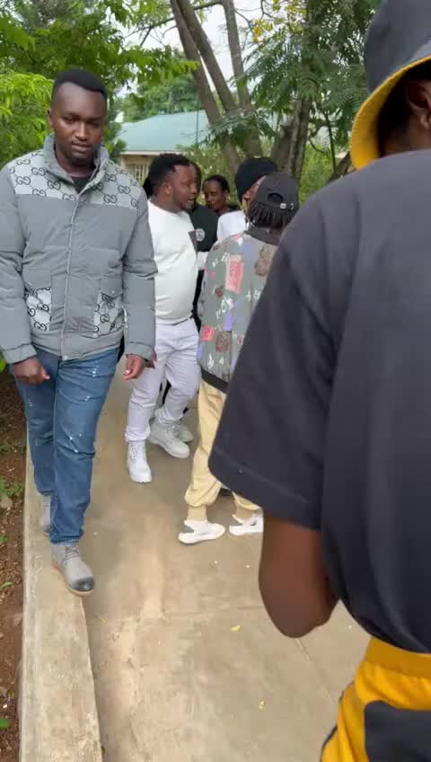 @hypelee