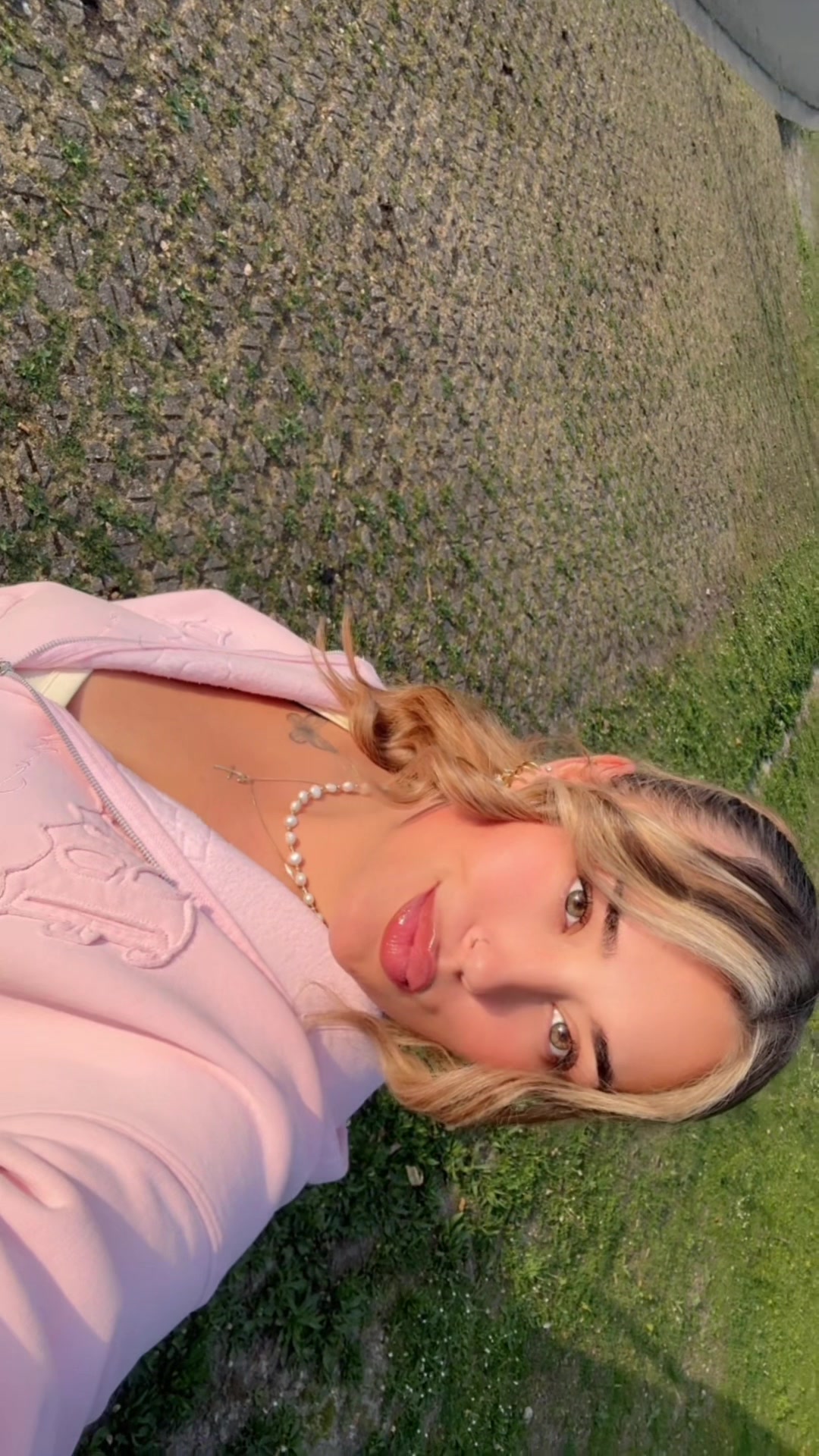 @𝐄𝐀𝐌𝐗𝐗🌺