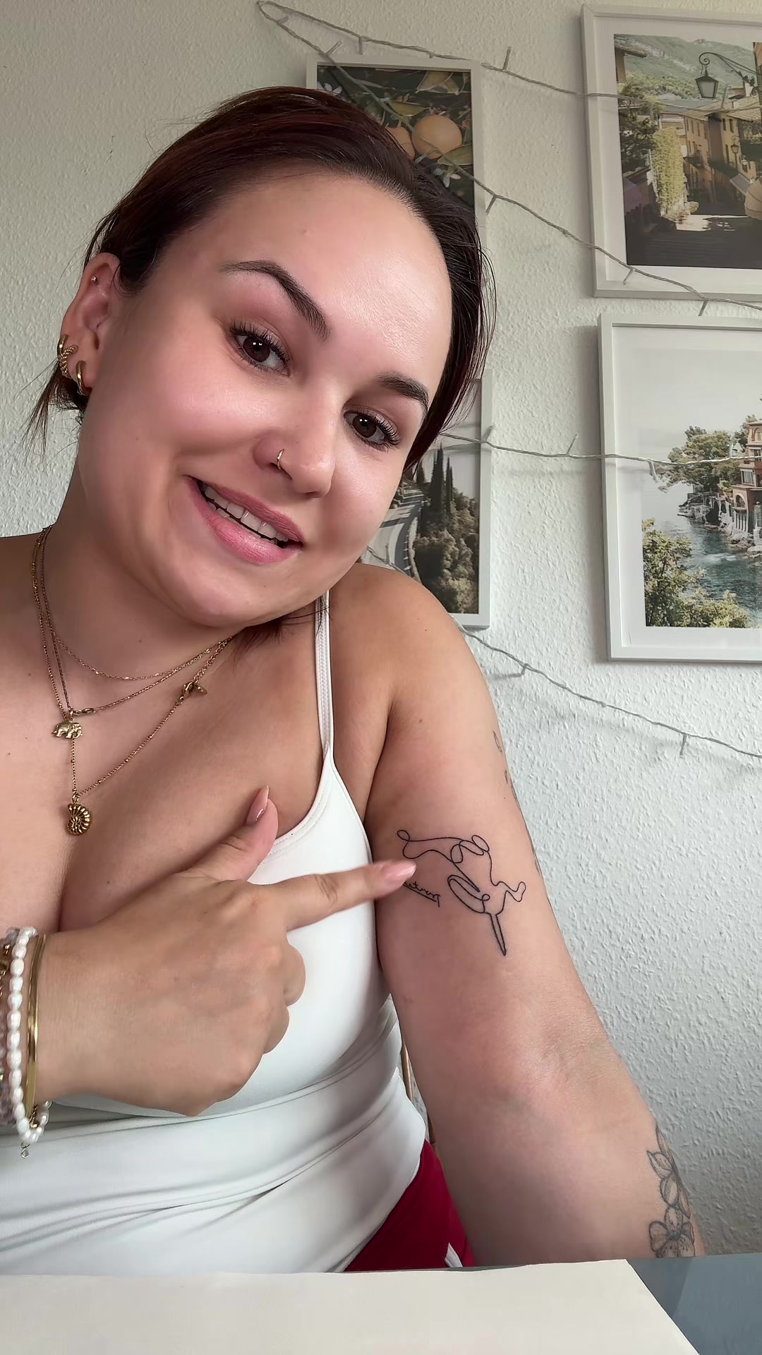 @laurassoberlife