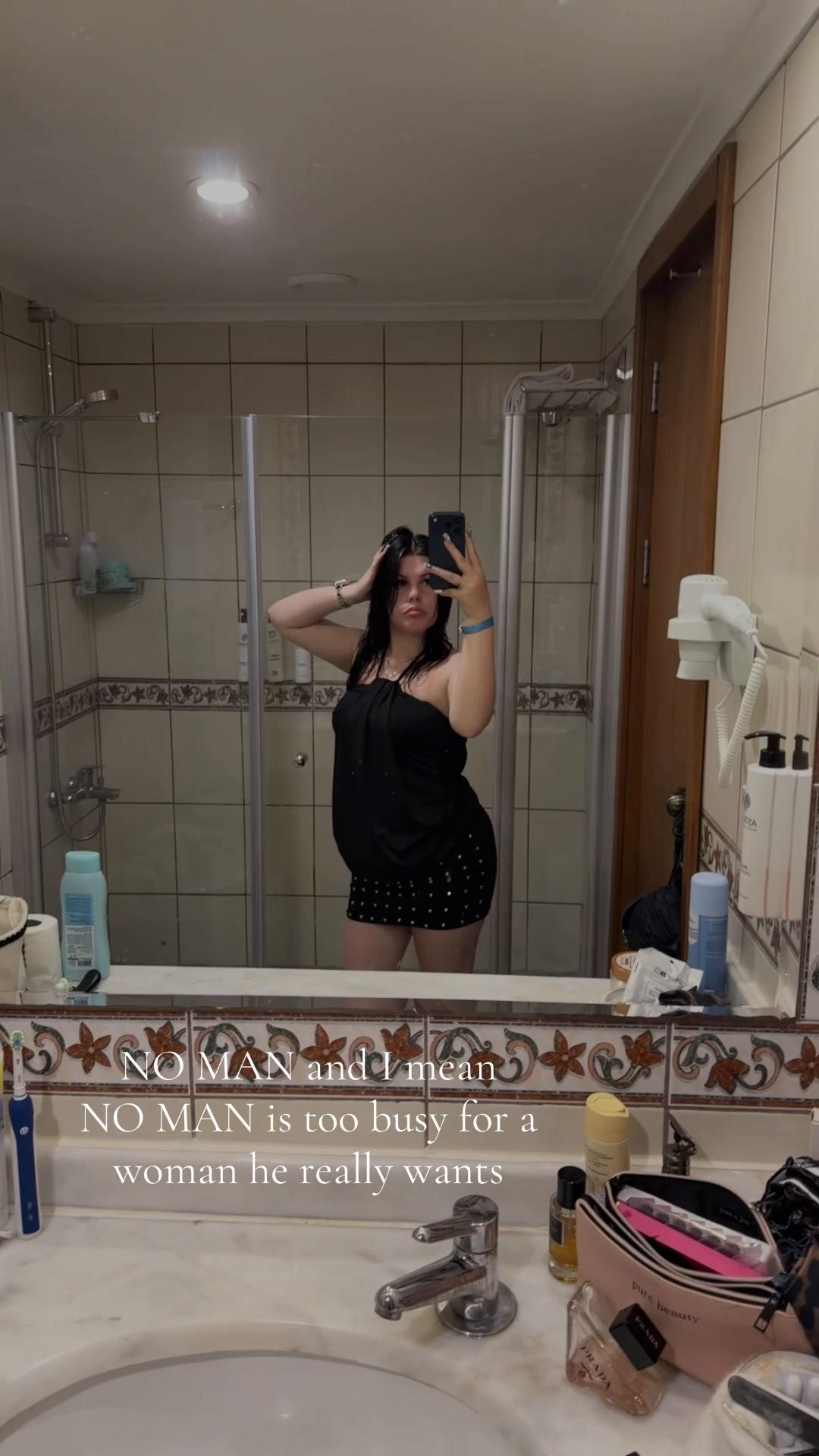@𝐸𝑙𝑒𝑛𝑎💋