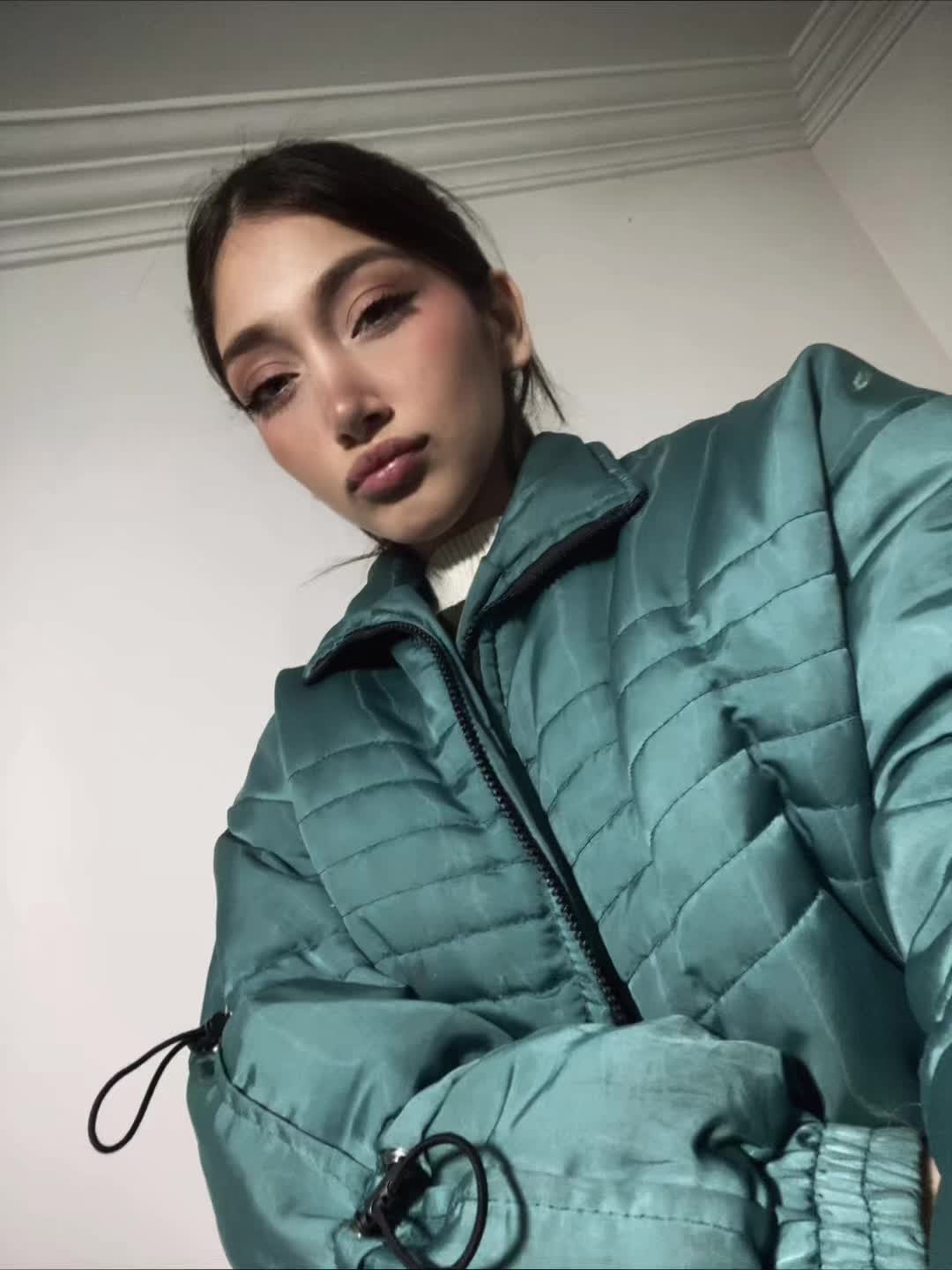 @hstiw_e
