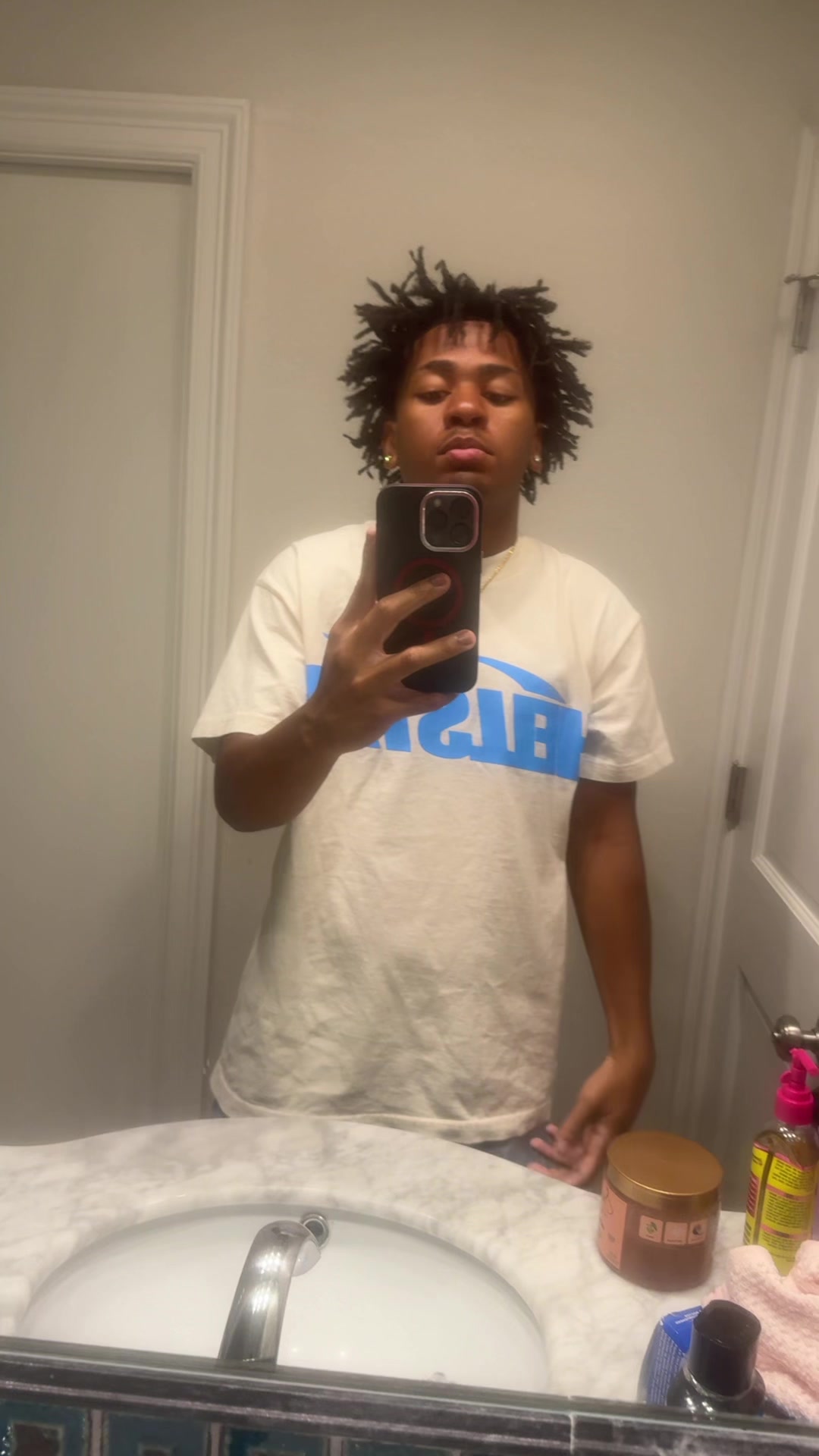 @Bjayy