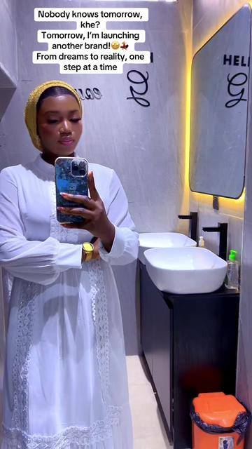 @ADEKEMI🥰👑✨