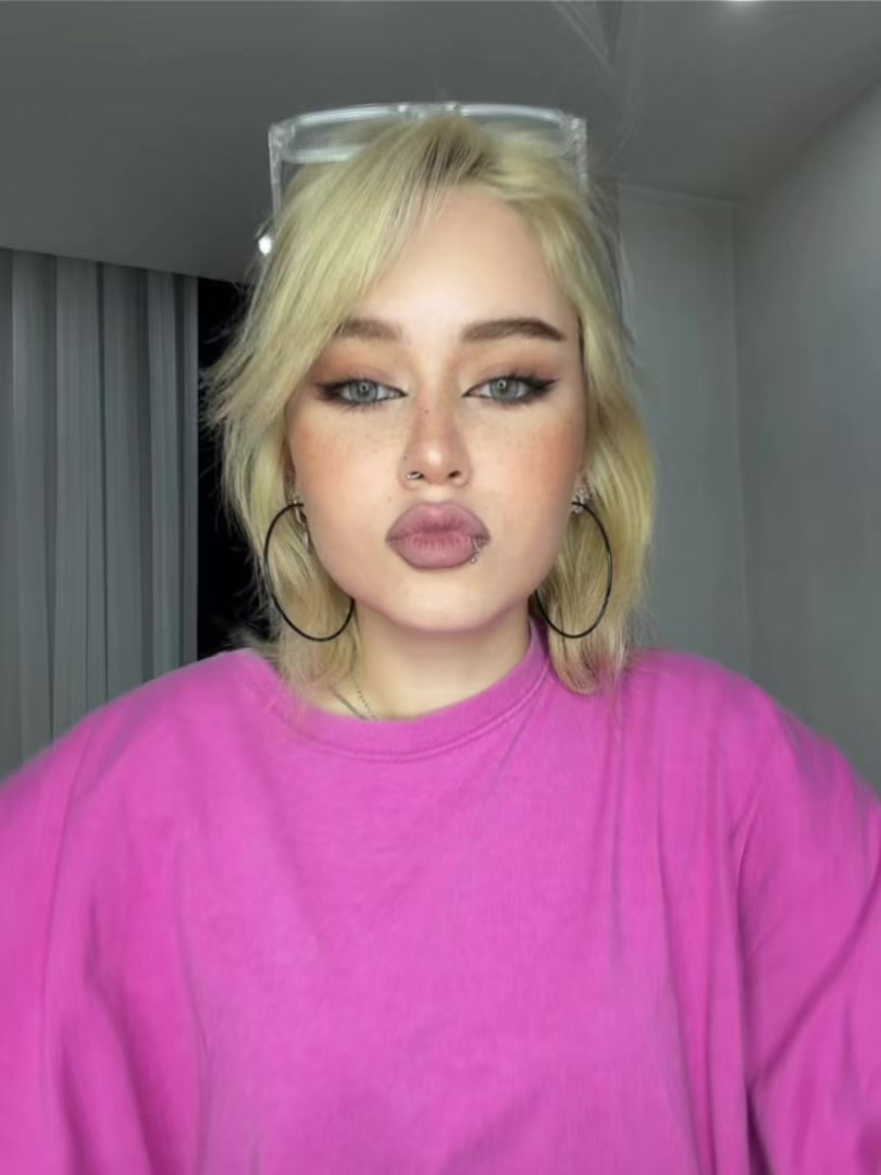 @heliaydn