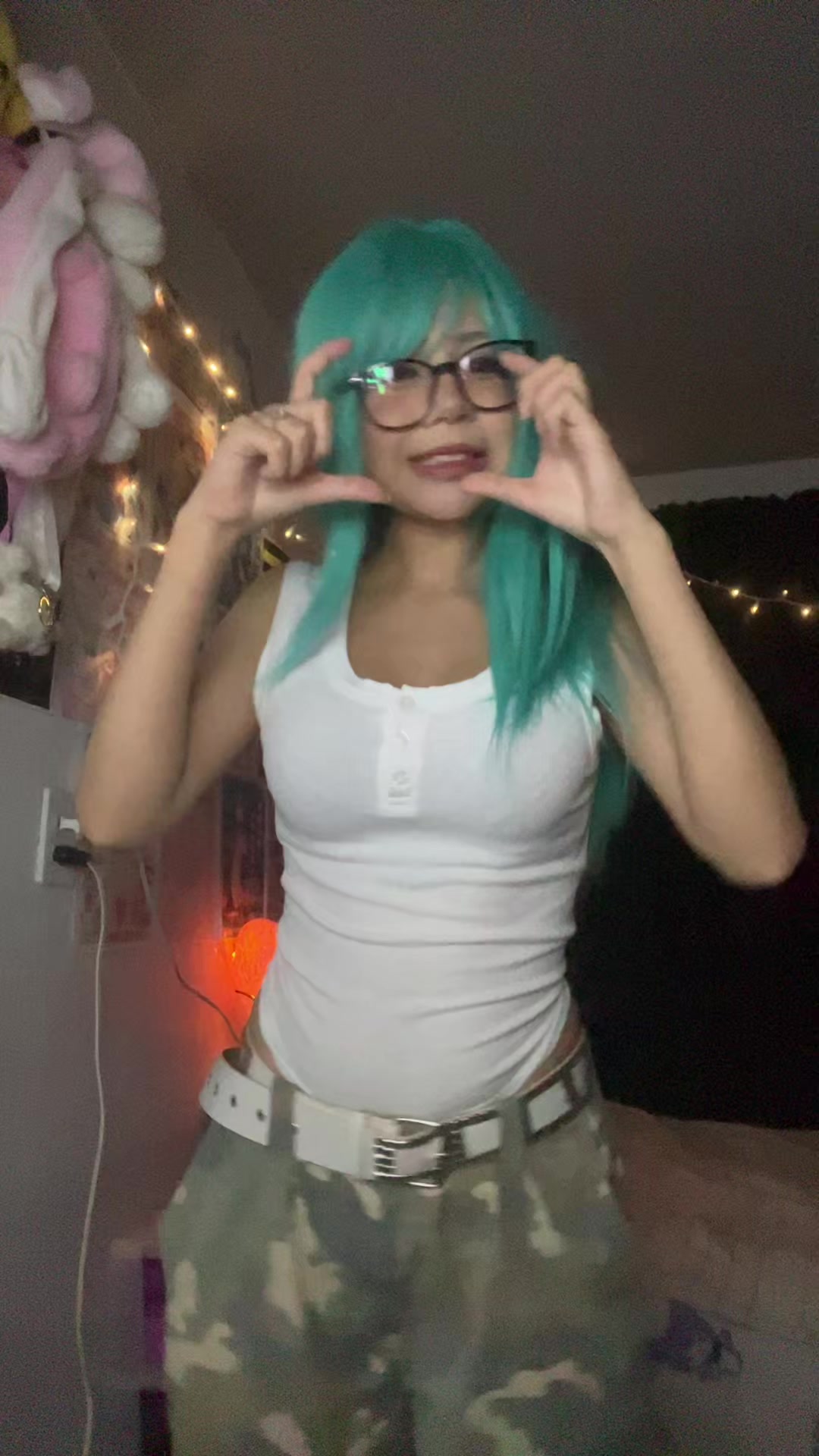 @Alice•