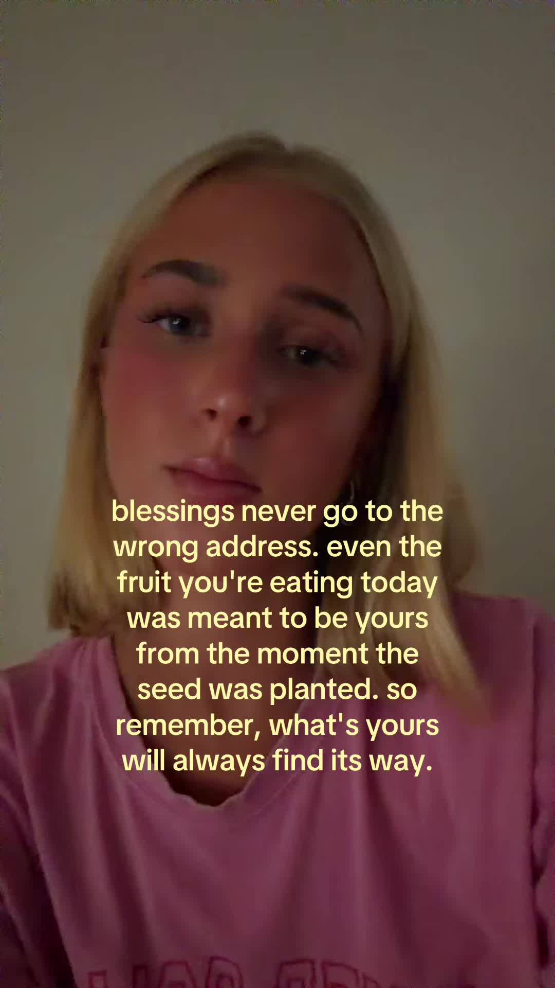 @theelliebarker