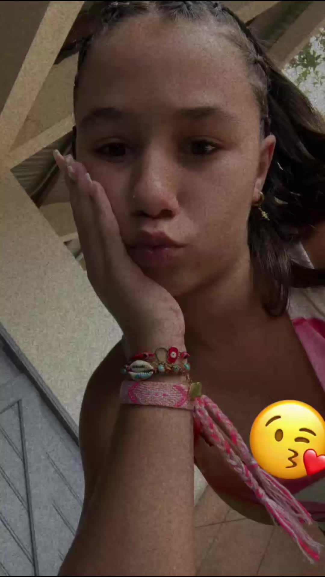 @l1l0u