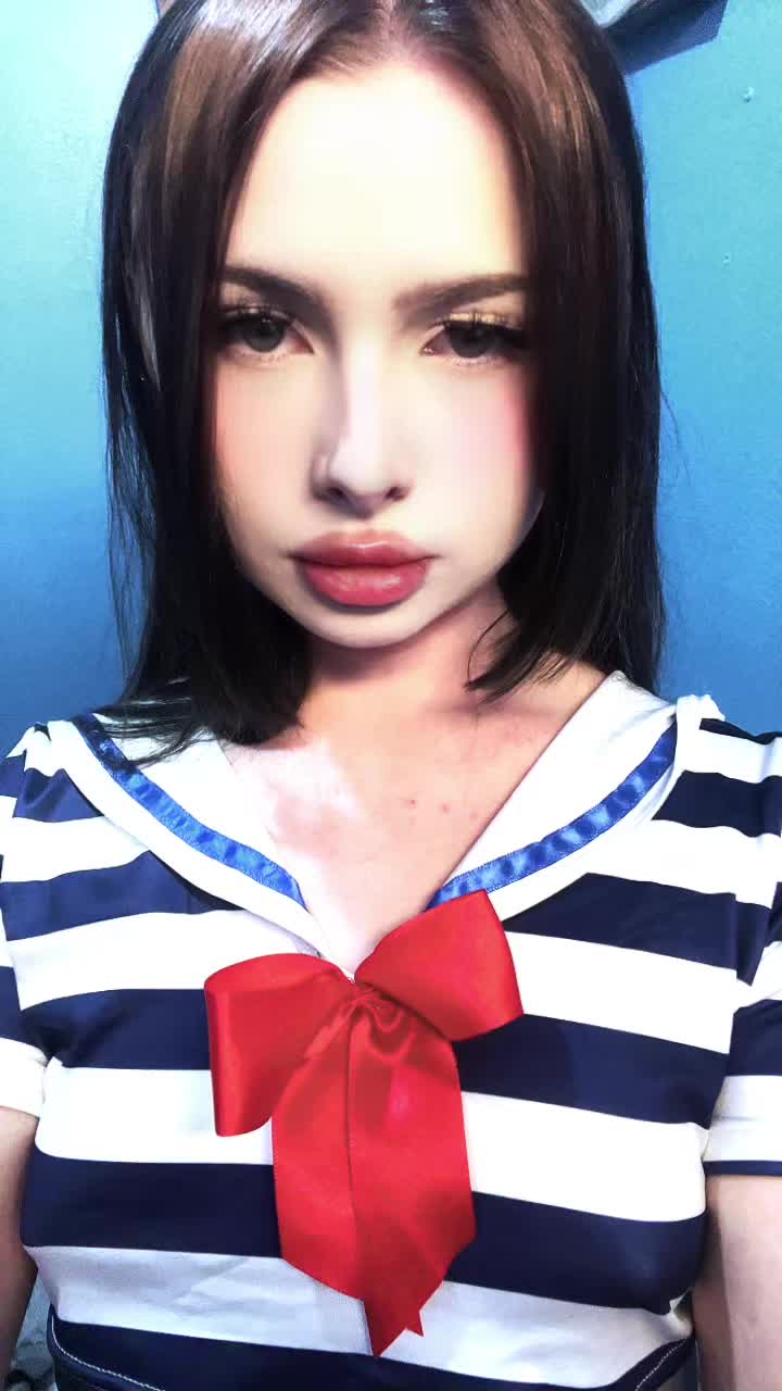 @chloe