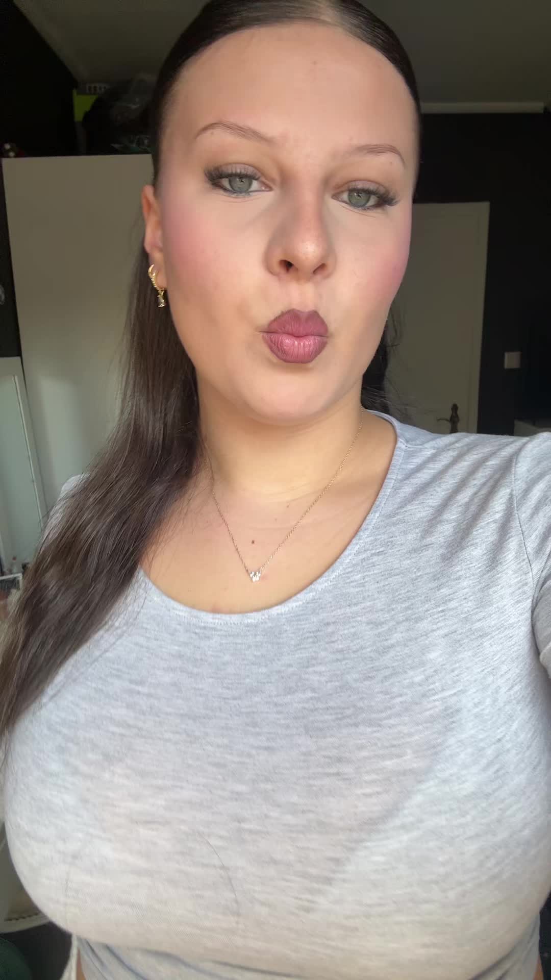 @💋