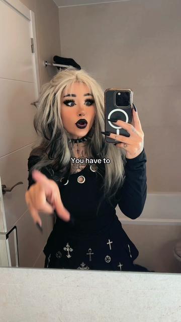 @Em🖤