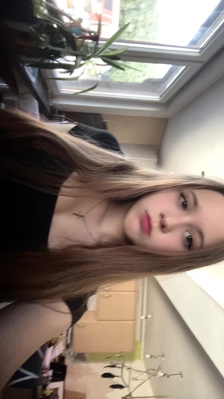 @Ellaa💭🤍