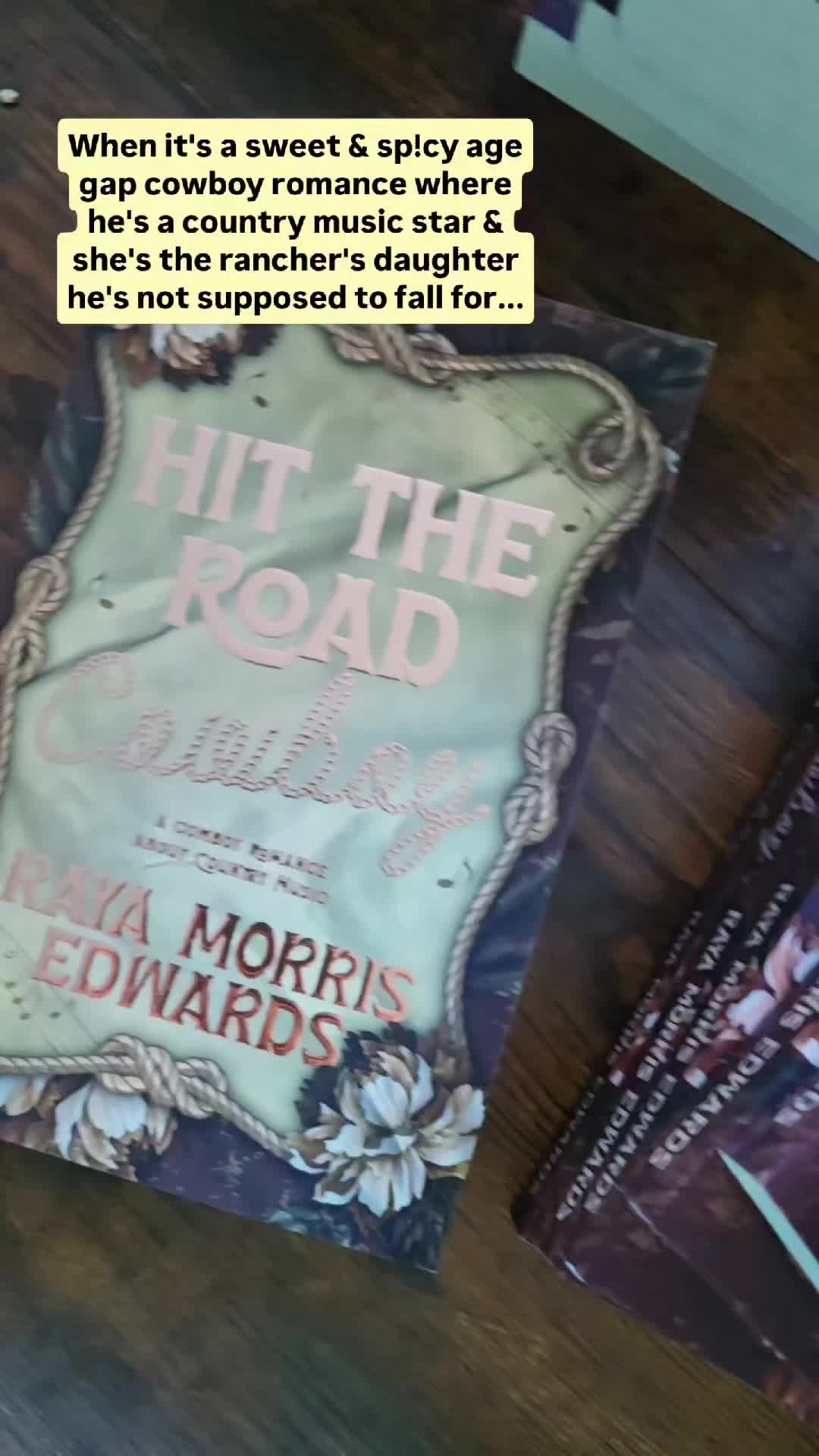 @rayamorrisedwards 📚