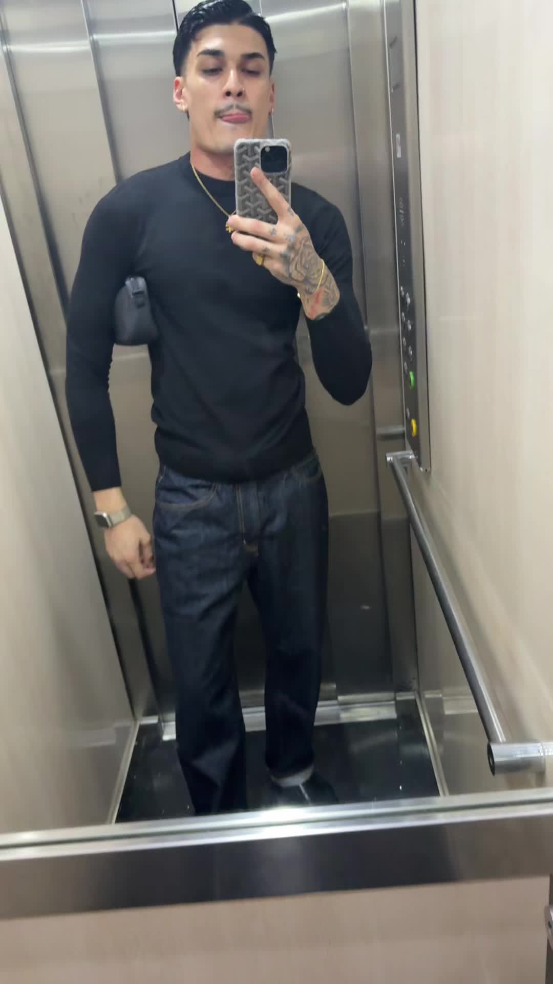 @🥀