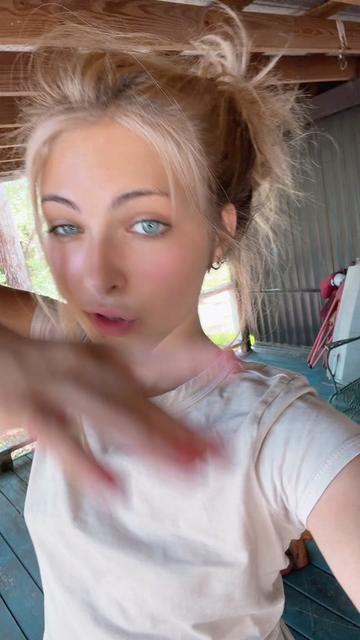 @X0Lolajean