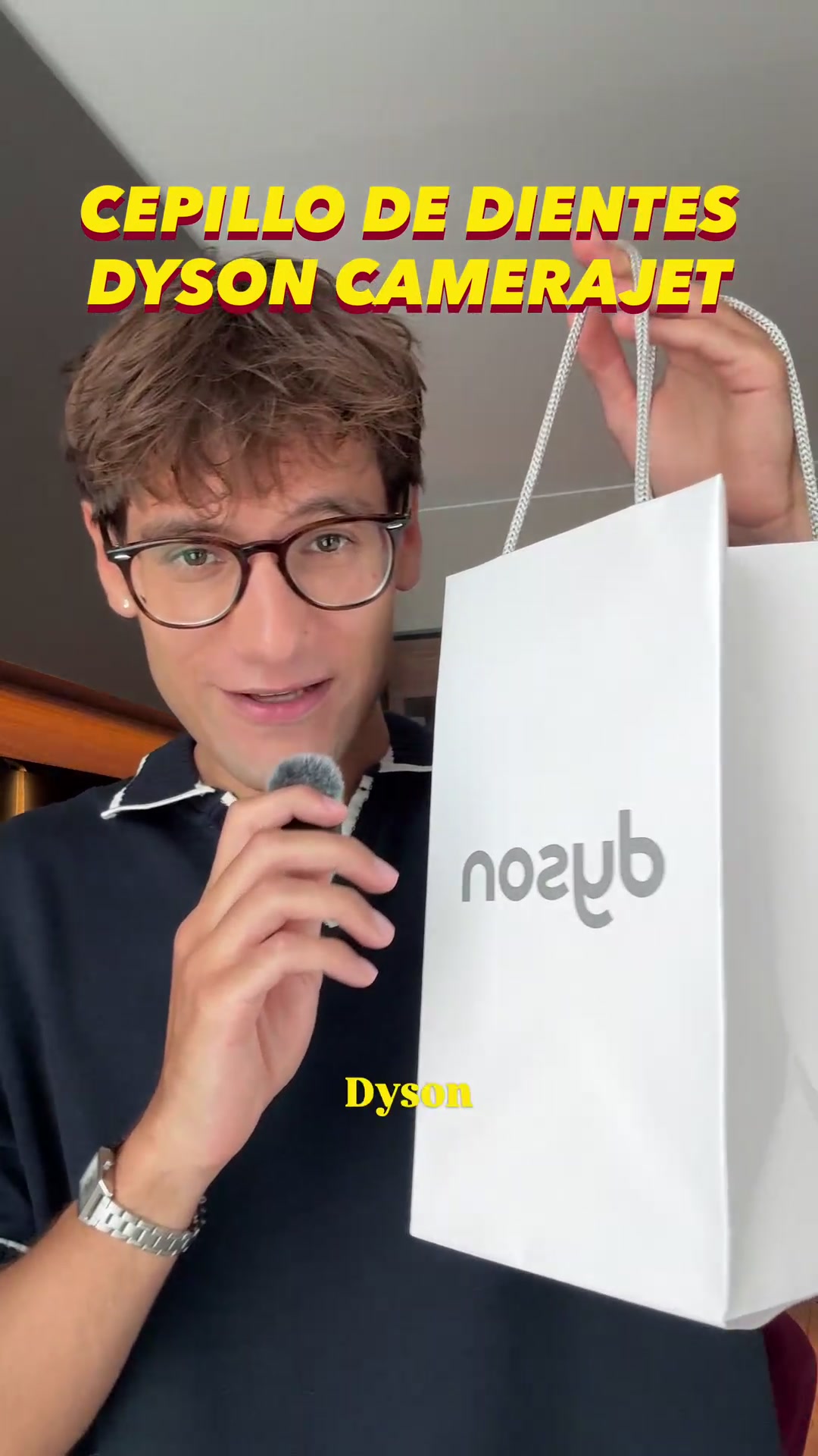 @Hipertextual