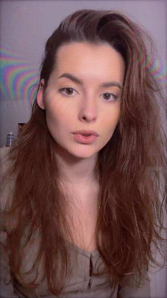 @Alllywall