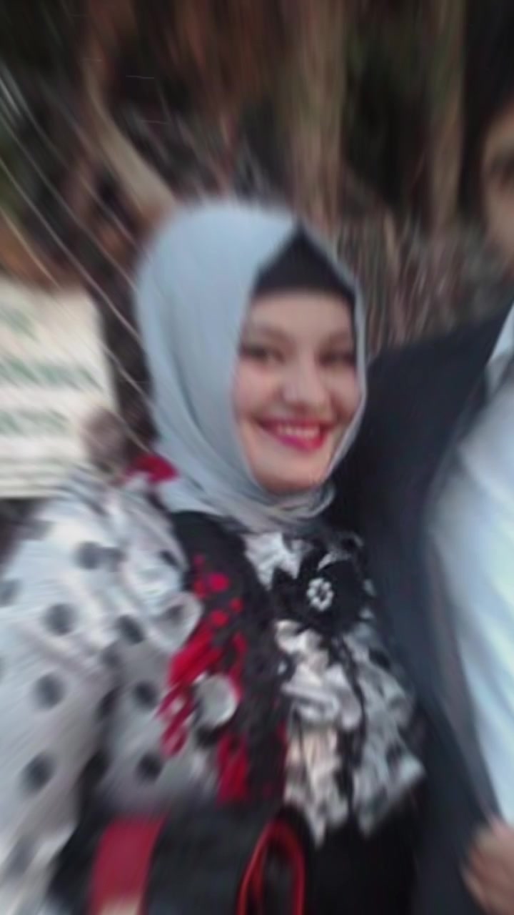 @zübeydeözcan