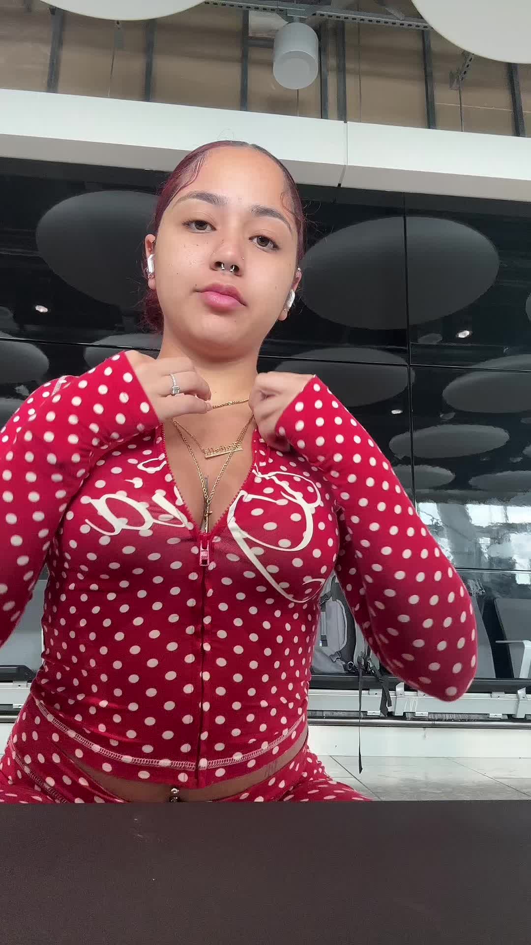 @IIsabella100