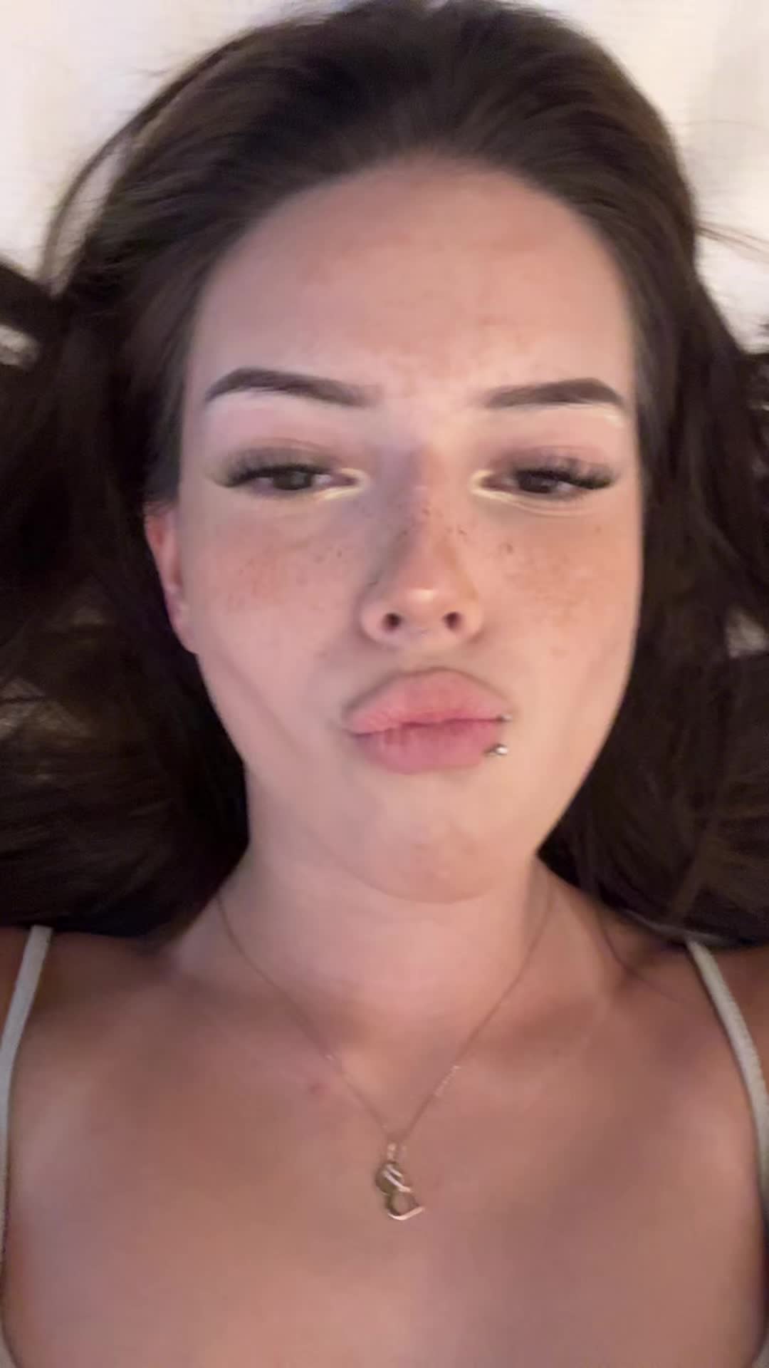 @вика чубася
