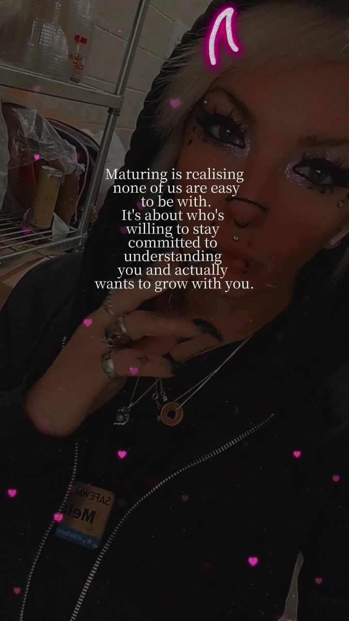 @Melanie Massacre 🦊