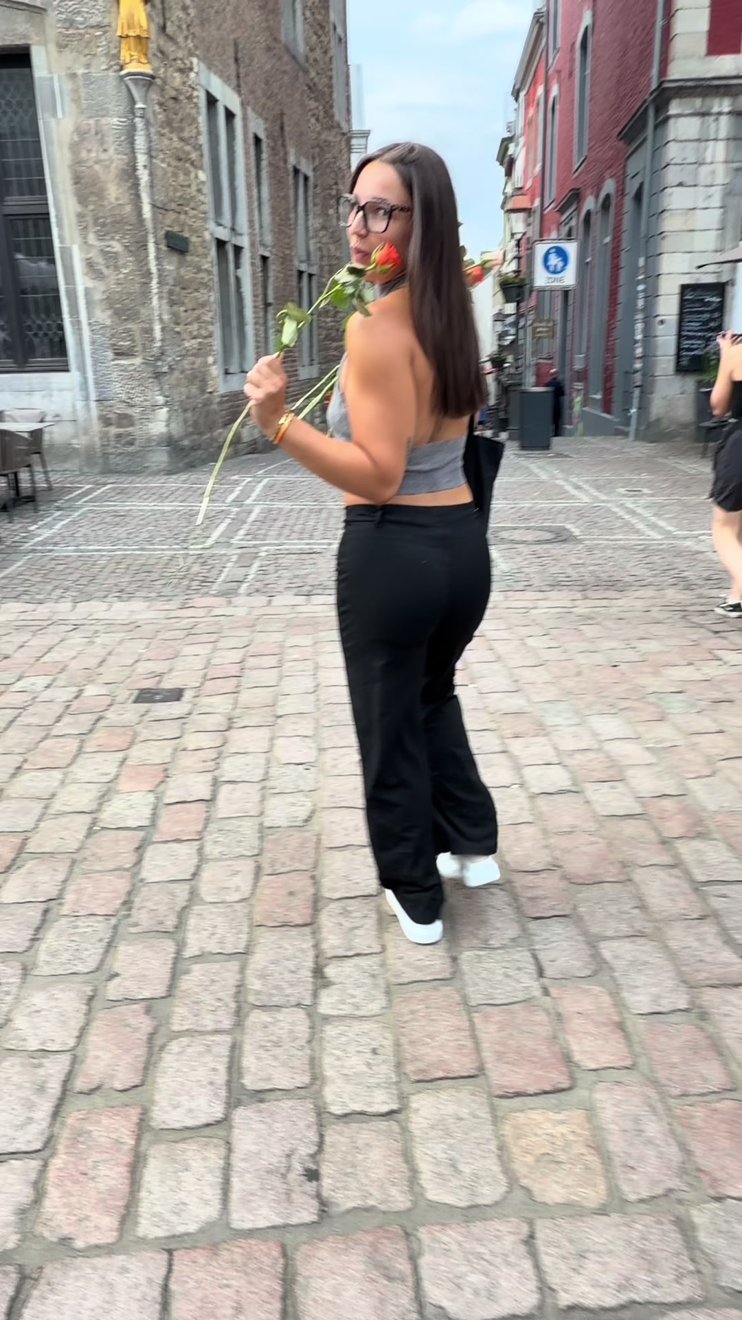 @Laramarieconrads