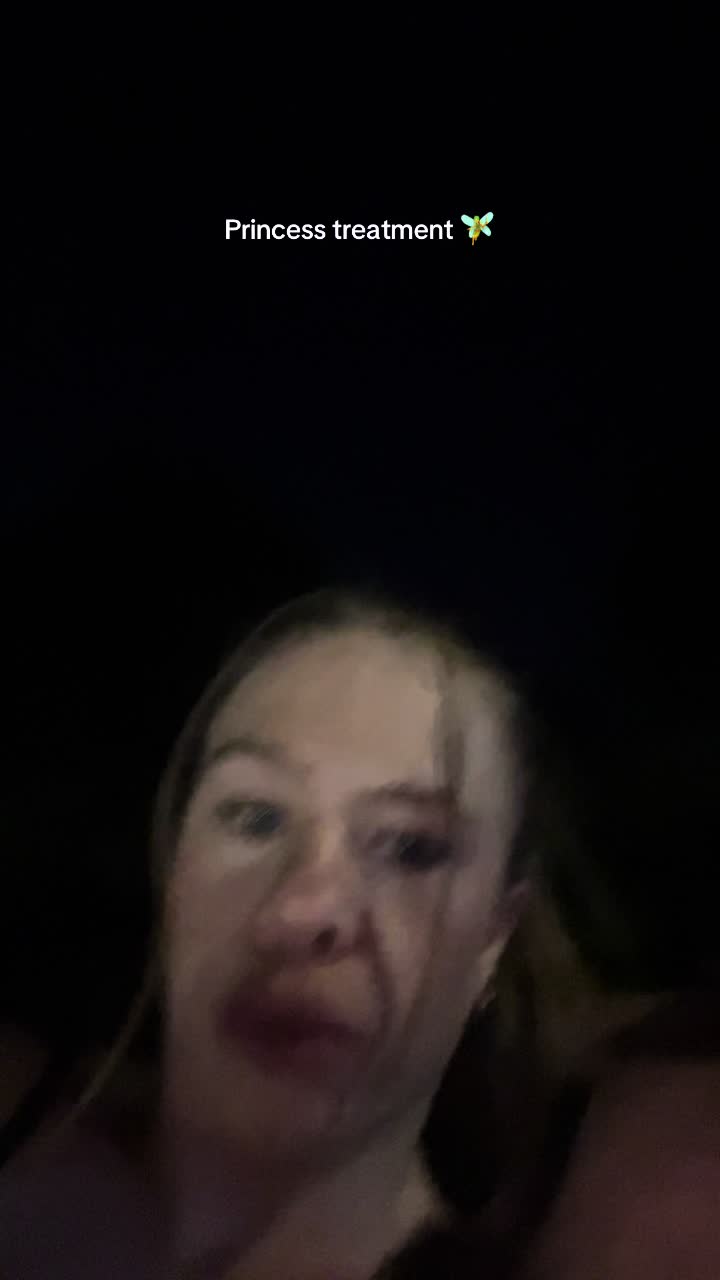 @Julie đ