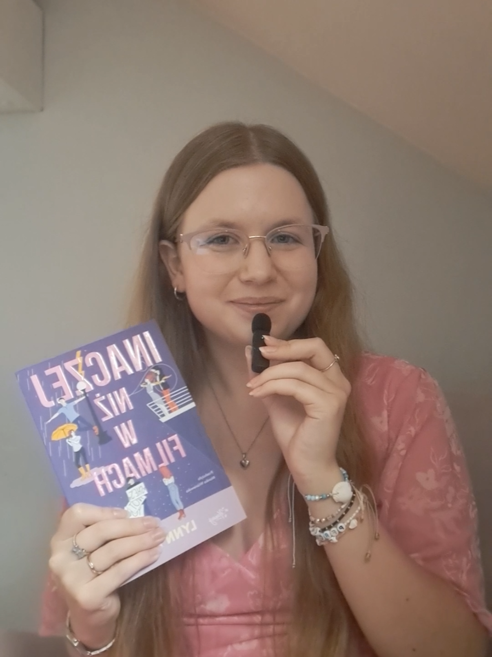 @Lena⸆⸉ | booktok 🎀