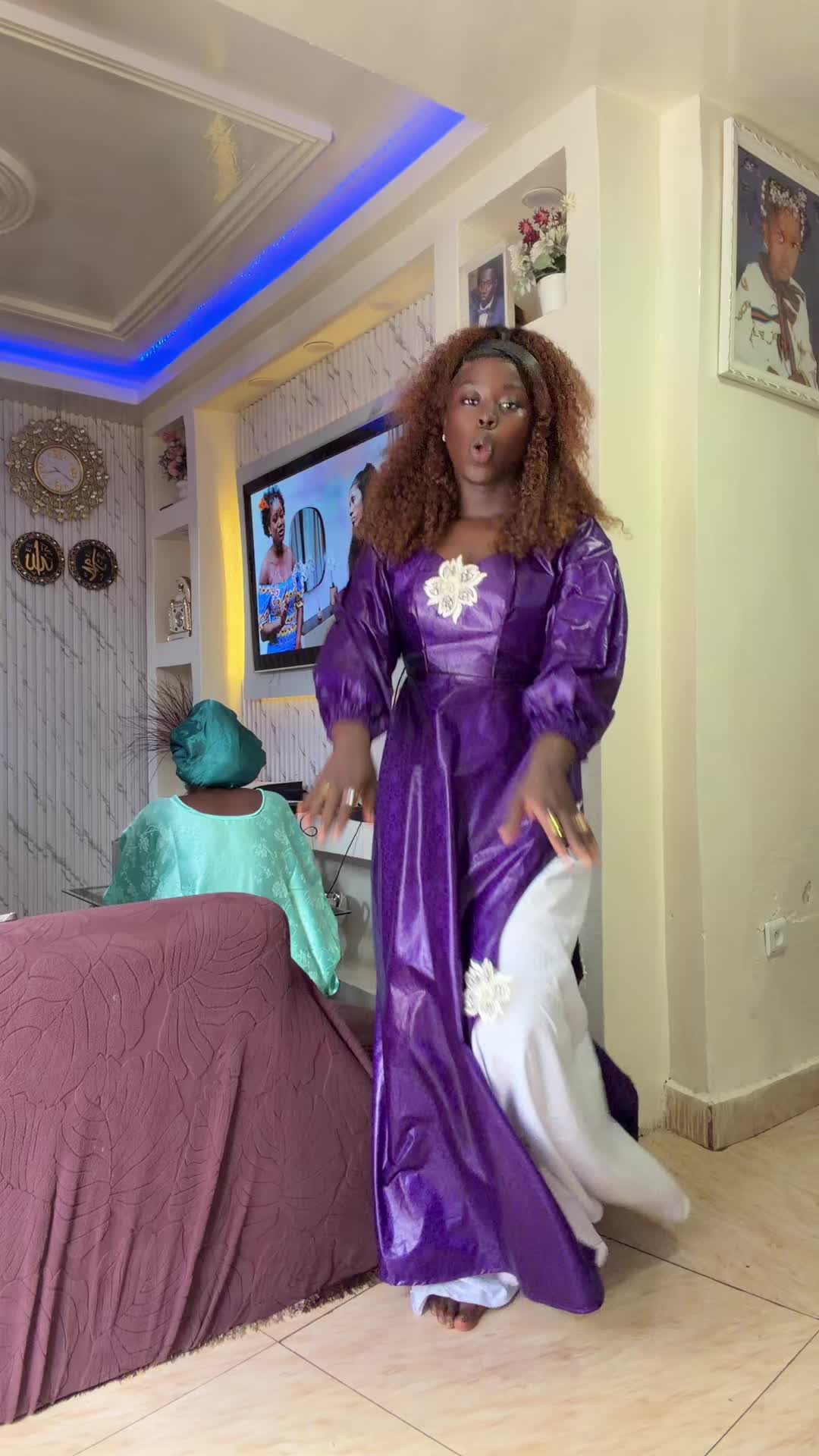 @Sona❤️Saloni🇬🇳