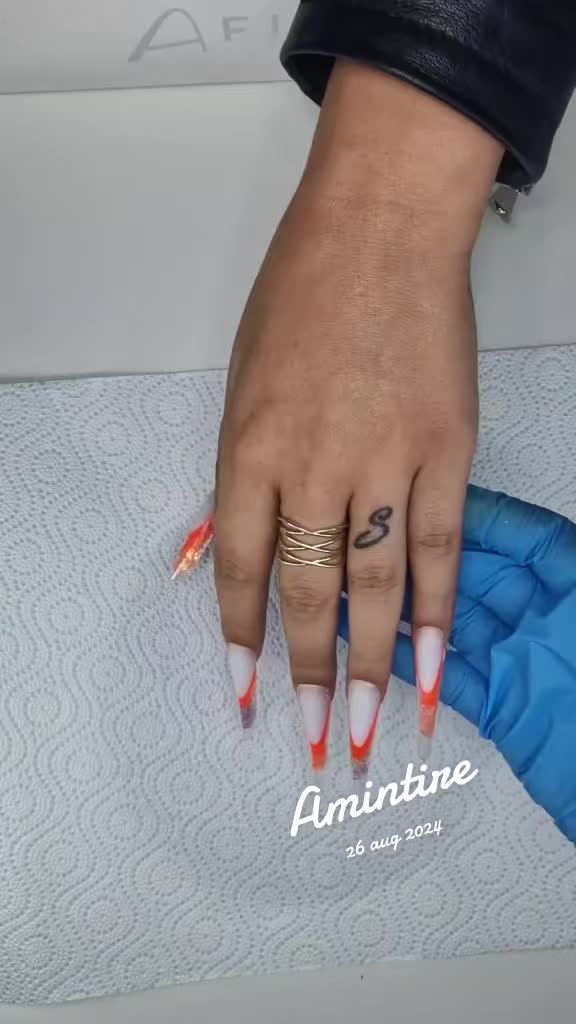 @Adela Maria Lixandru