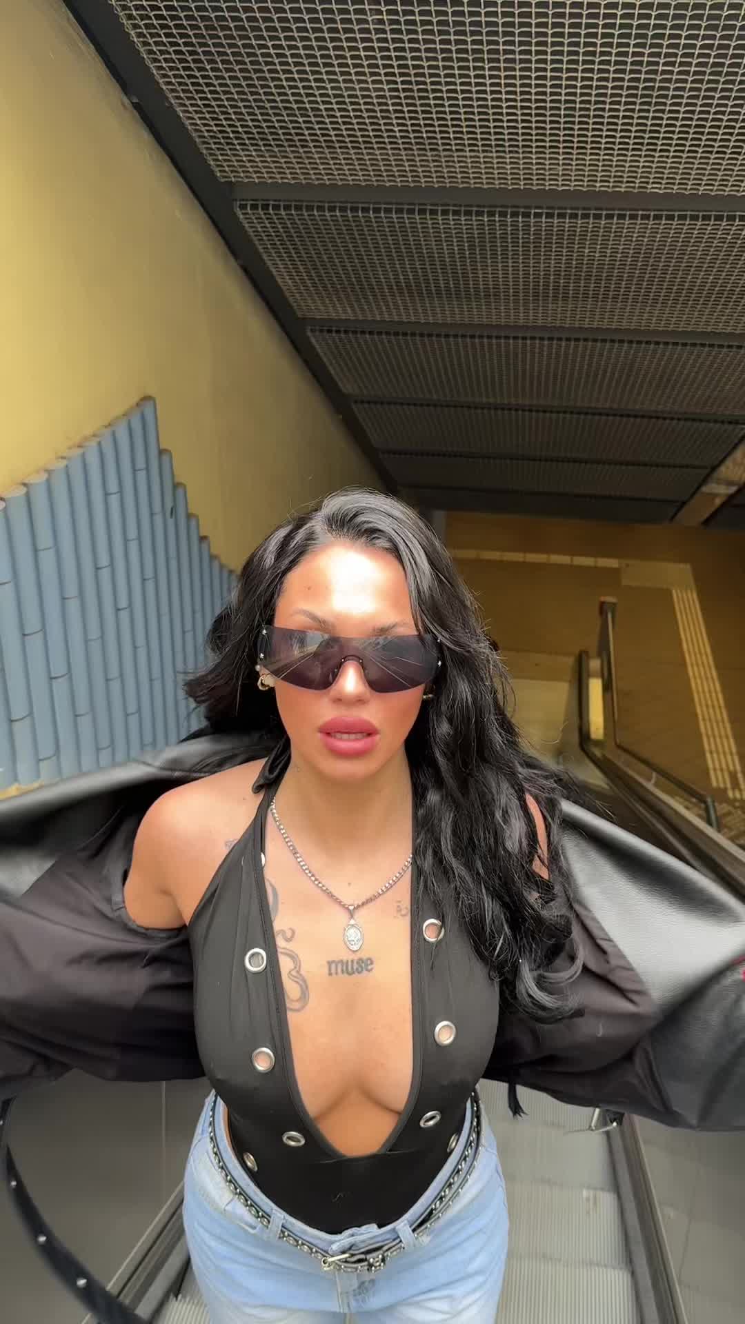 @SOPHIA🥥🌺✨🫧