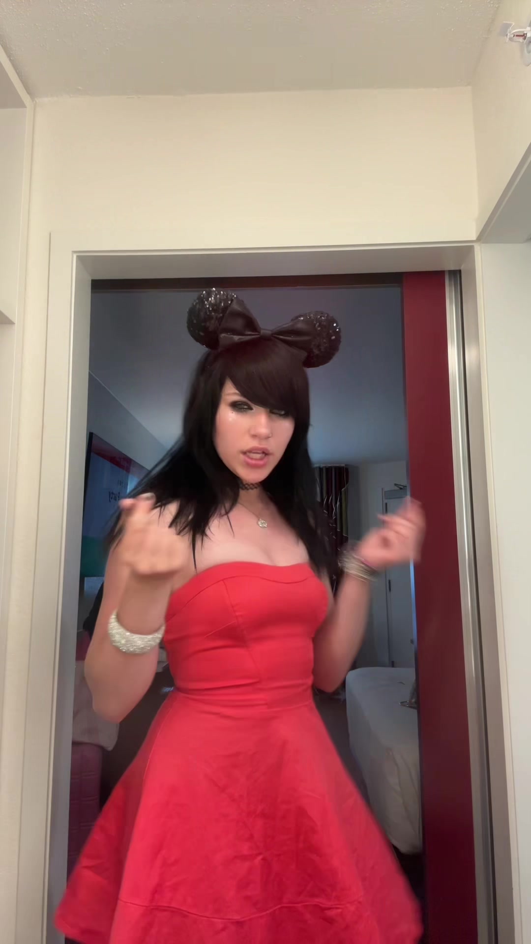 @thackerymustdie