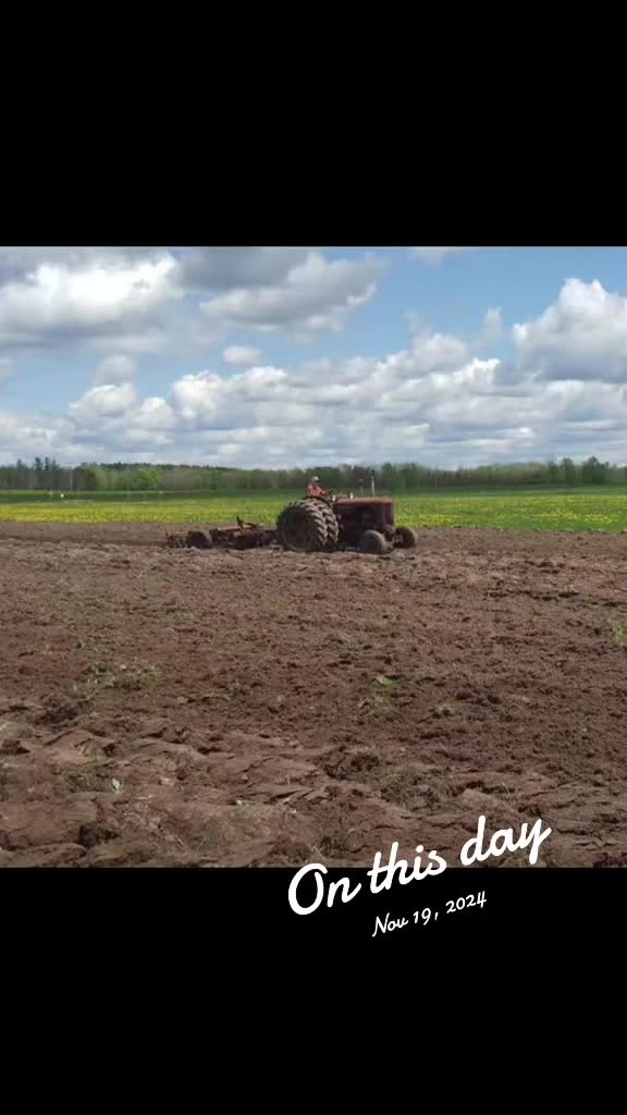 @DeereMolineFarmer