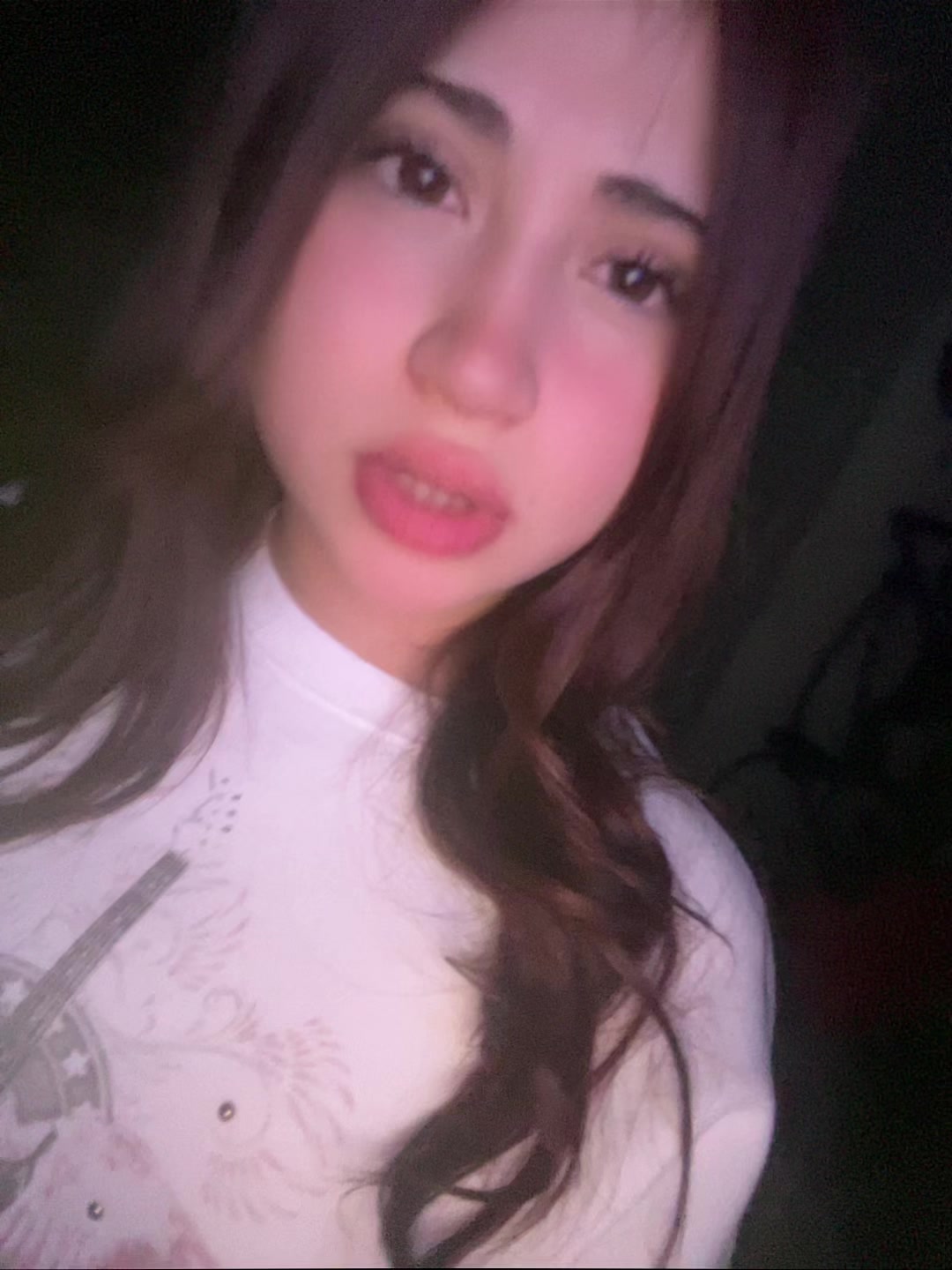 @Auraa