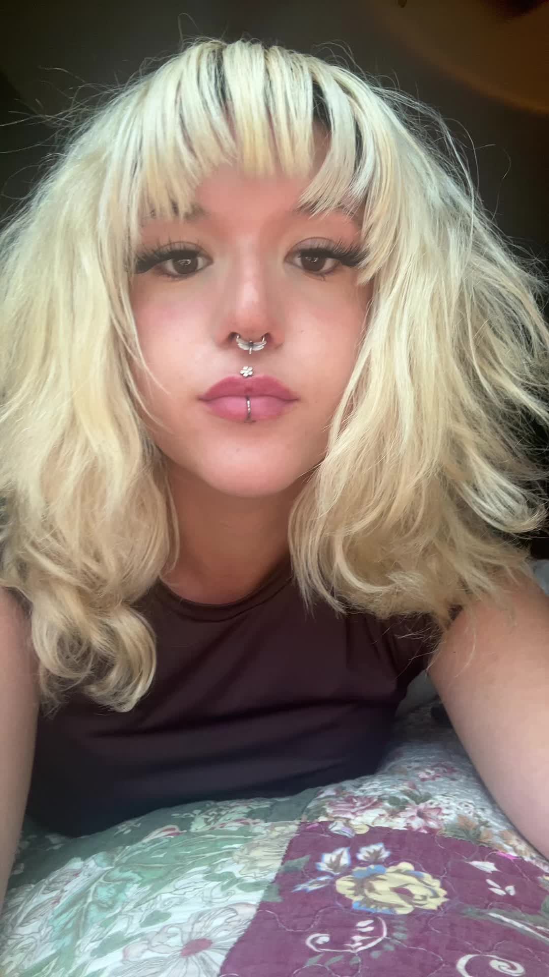 @_