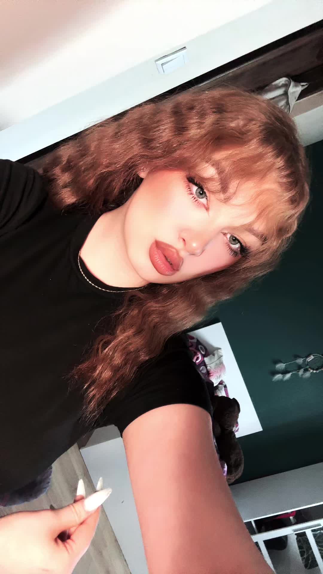 @Zuzia🩷😈