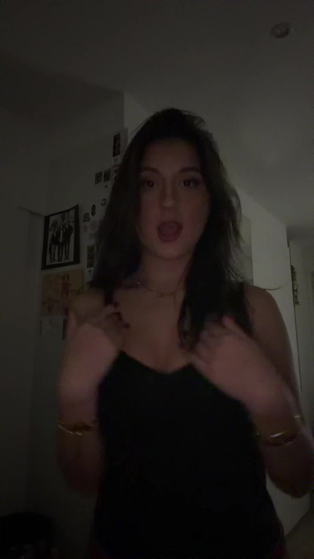 @𝐀𝐍𝐈𝐒𝐀
