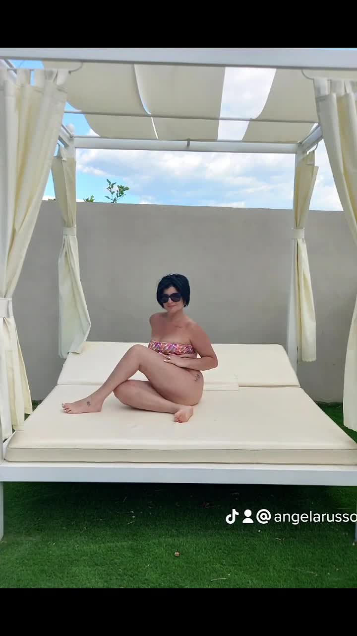 @Angela Russo289 official