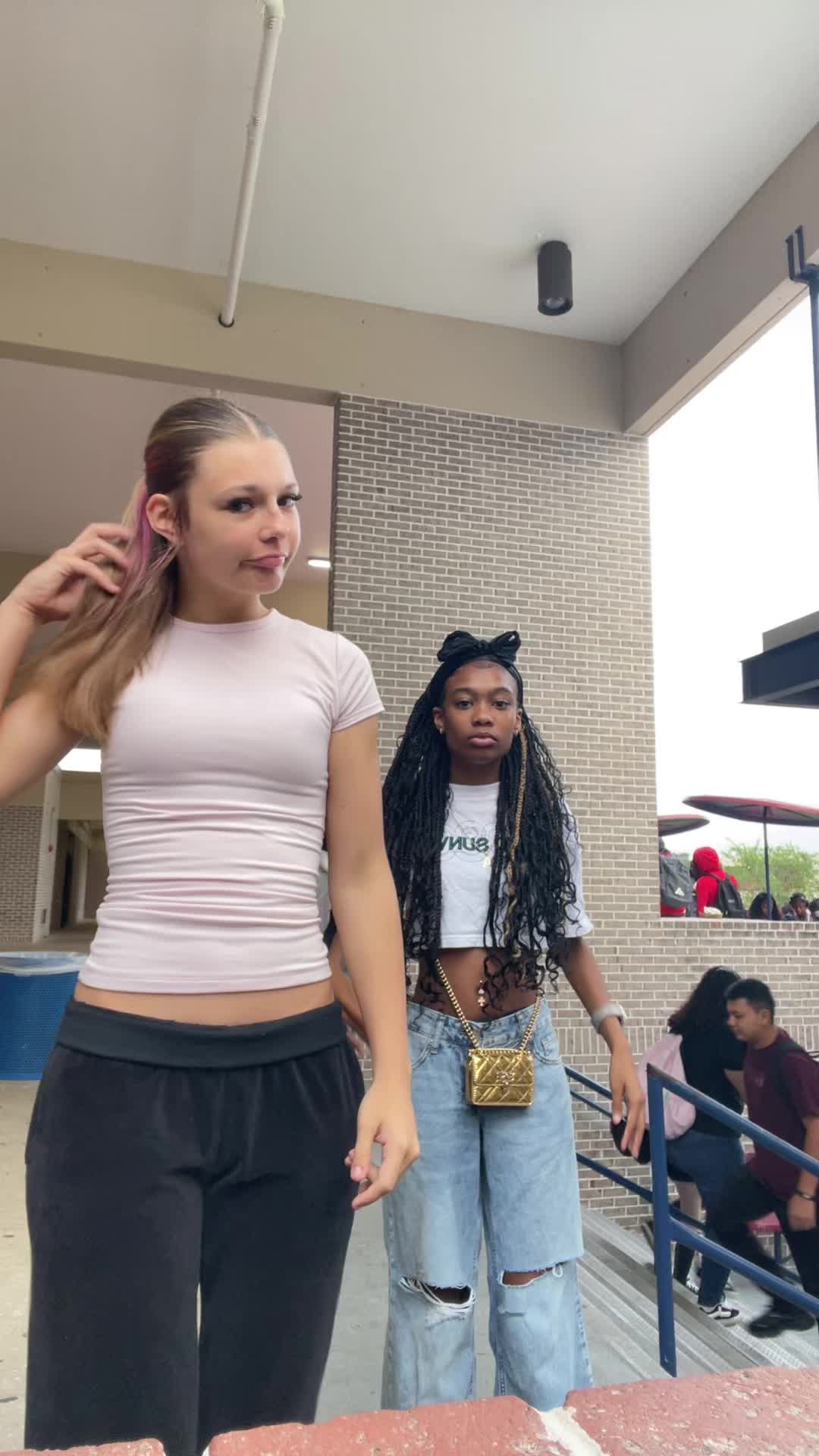 @pr3ttyliyah4