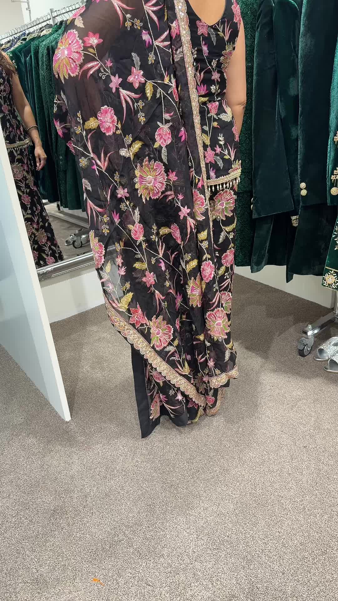 @Diamond Saree